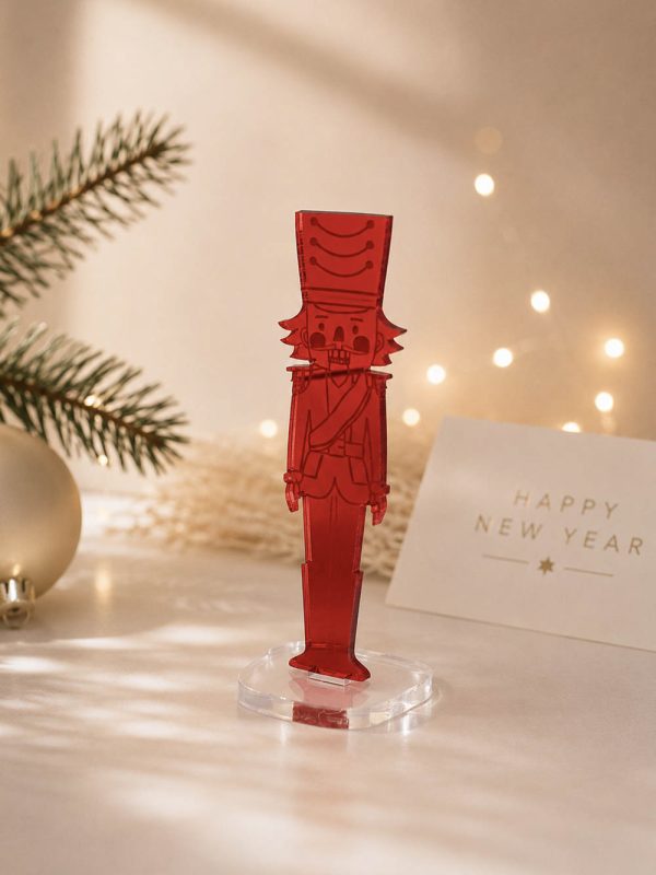 Γούρι Zen Needle Nutcracker 02 με κόκκινη διάφανη μορφή και διάφανη βάση — ζεστή διακοσμητική λήψη