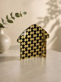 Γούρι BauLine Home Luna Aurum με χρυσό και μαύρο μοτίβο Luna με καθαρό περίγραμμα οικίας.
