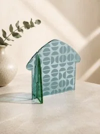 Γούρι BauLine Home Demi Jade με Jade ημικύκλια Demi και ήρεμο γεωμετρικό περίγραμμα οικίας.